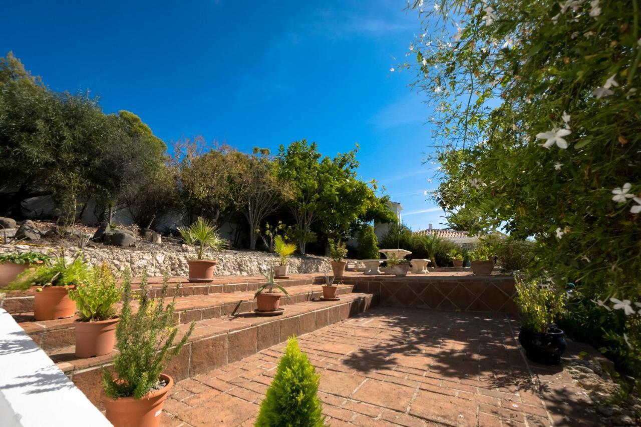 Private Heated Pool, Jacuzzi & 1225M2 Garden In Villa Cipreses Frigiliana Exterior foto