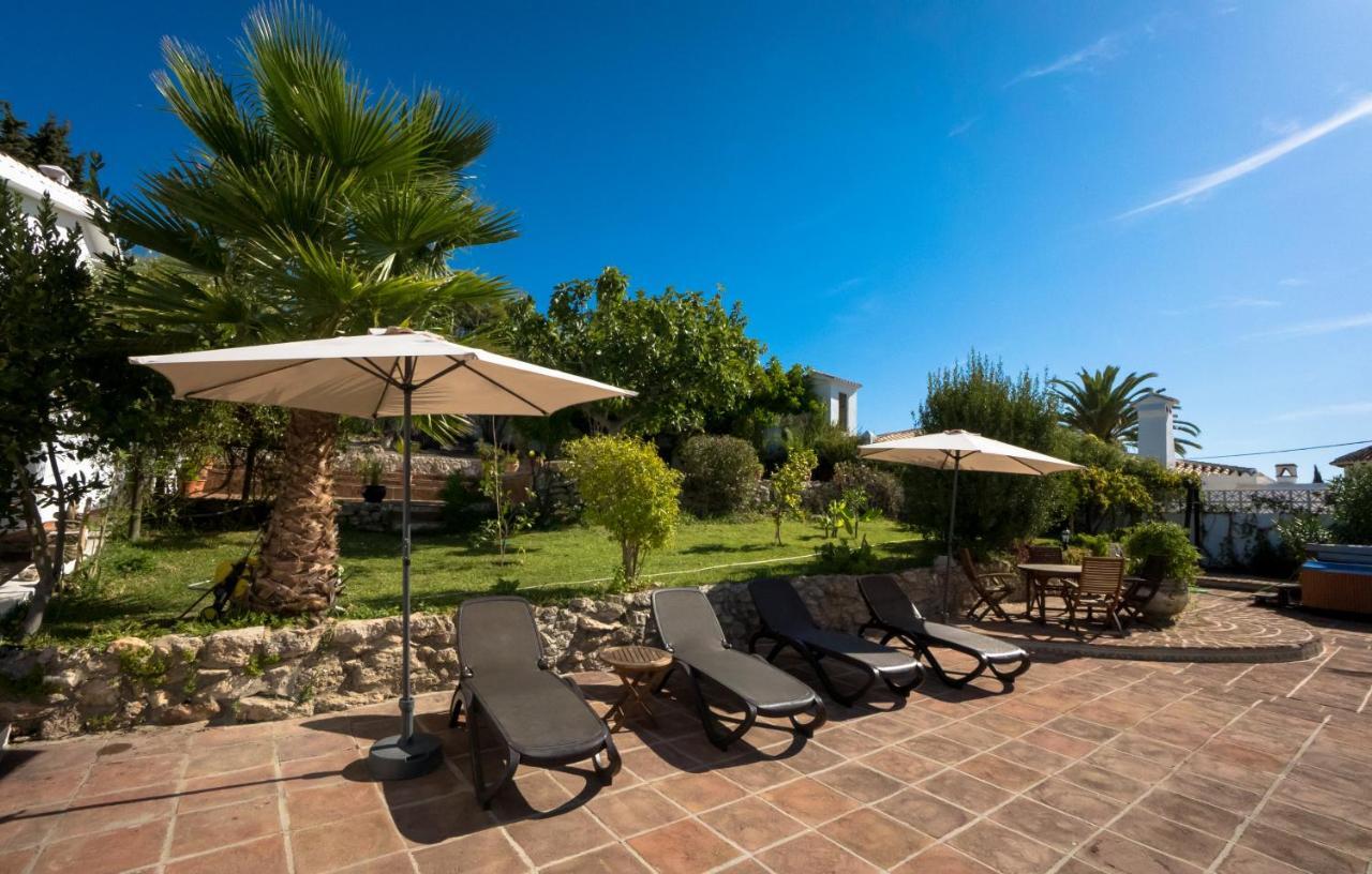 Private Heated Pool, Jacuzzi & 1225M2 Garden In Villa Cipreses Frigiliana Exterior foto