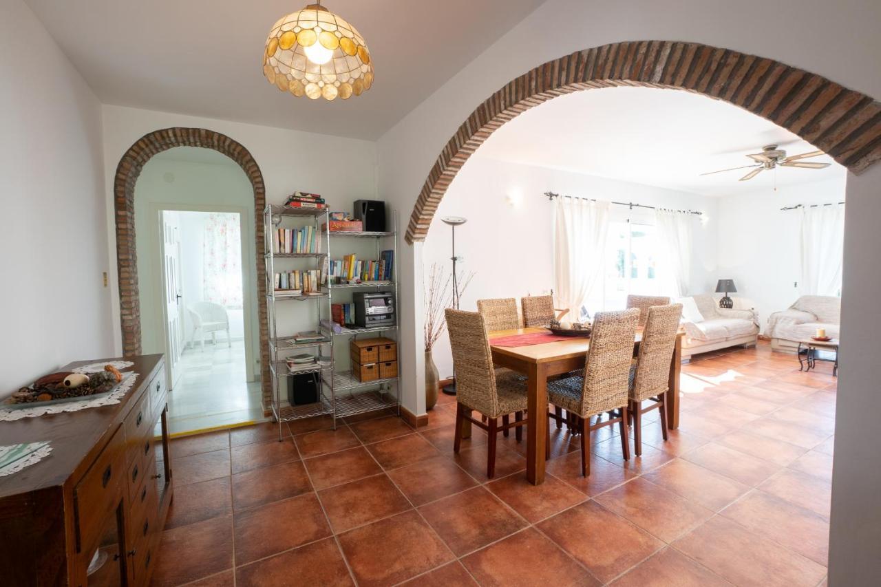 Private Heated Pool, Jacuzzi & 1225M2 Garden In Villa Cipreses Frigiliana Exterior foto