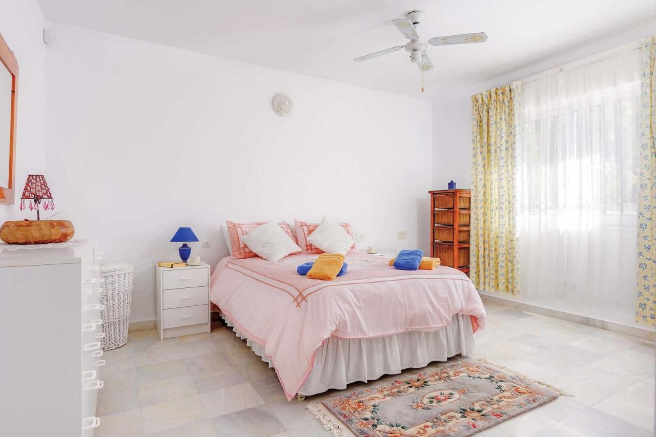 Private Heated Pool, Jacuzzi & 1225M2 Garden In Villa Cipreses Frigiliana Exterior foto