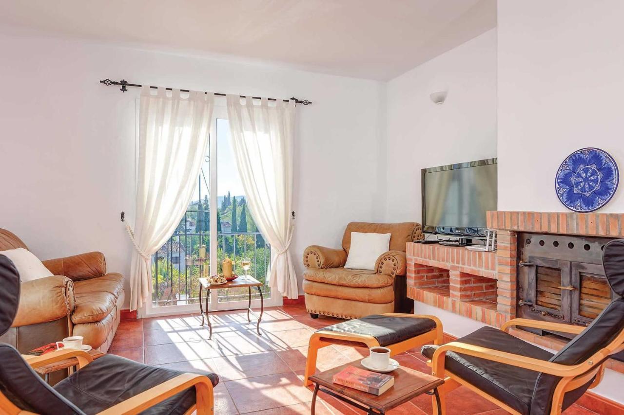 Private Heated Pool, Jacuzzi & 1225M2 Garden In Villa Cipreses Frigiliana Exterior foto